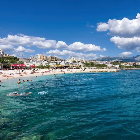 Beautiful In Stobrec With Sauna Casa de Férias Split