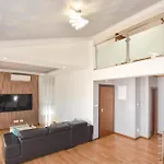 Gorgeous Home In Stobrec With Sauna Casa vacanze *