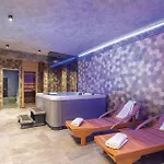 Casa vacanze Gorgeous Home In Stobrec With Sauna *