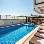 Gorgeous Home In Stobrec With Sauna * Spalato