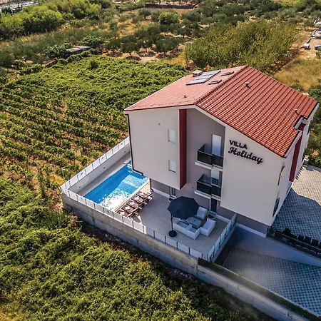 Beautiful In Stobrec With Sauna בית נופש *