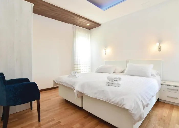 Beautiful In Stobrec With Sauna * Σπλιτ