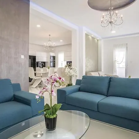 Beautiful In Stobrec With Sauna Split